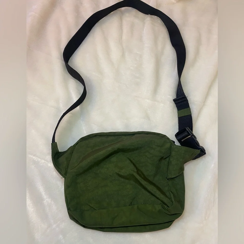 BAGGU BAY LAUREL FANNY PACK - Picture 6 of 10